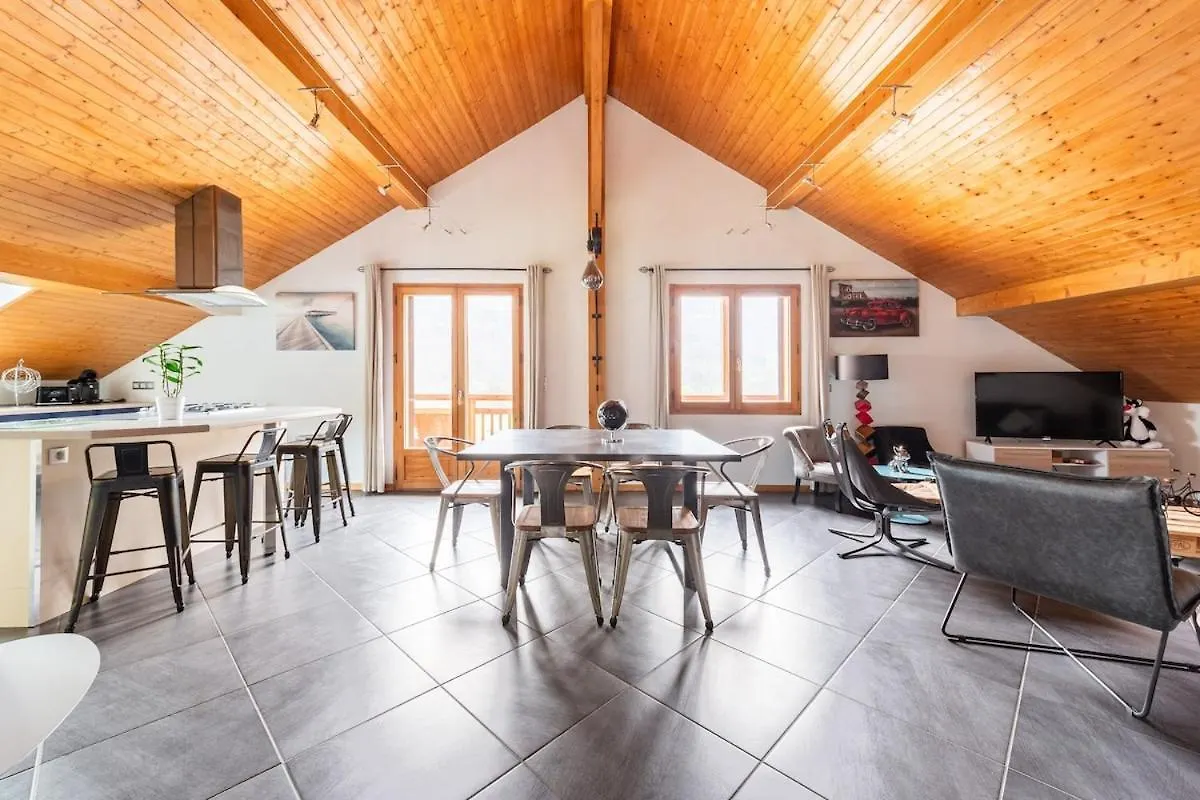 Grand Appartement La Grangeat Magland