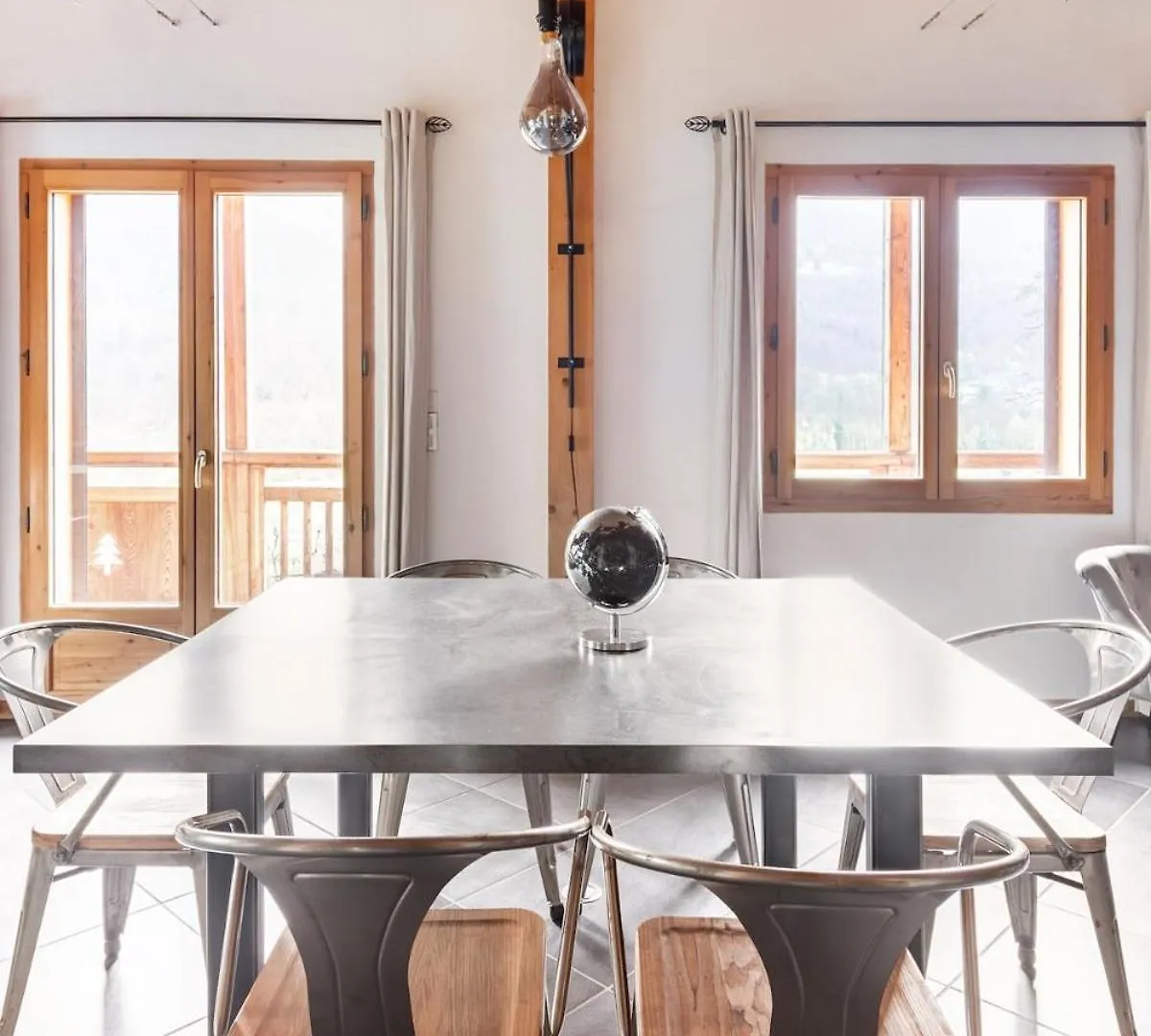Grand Appartement La Grangeat Magland Apartment