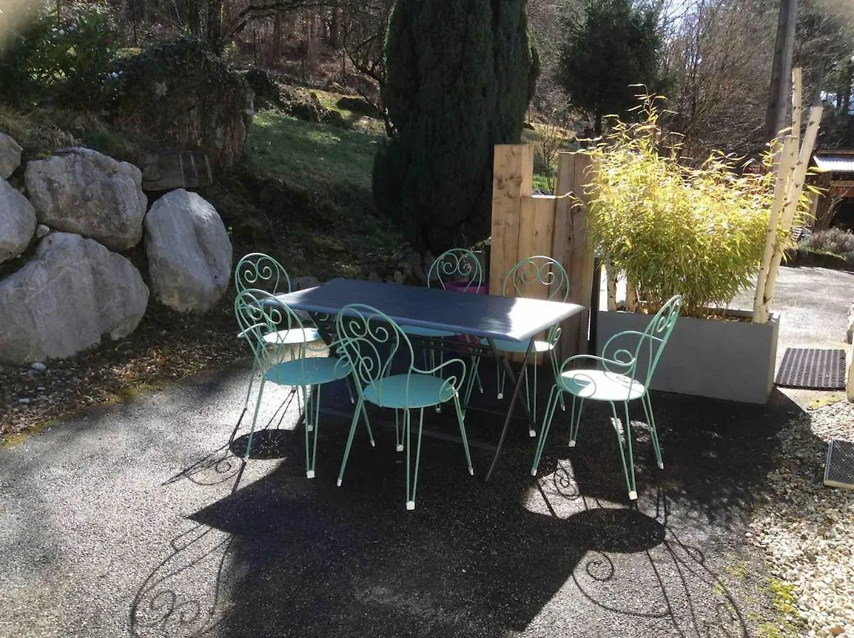 Apartment Grand Appartement La Grangeat Magland France
